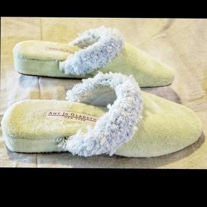 Amy Jo Gladstone Soft Slippers